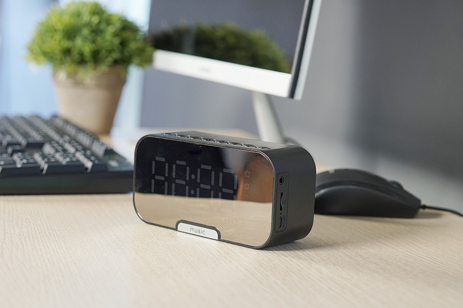 loa-bluetooth-kiem-dong-ho-de-ban-g10-2.jpg