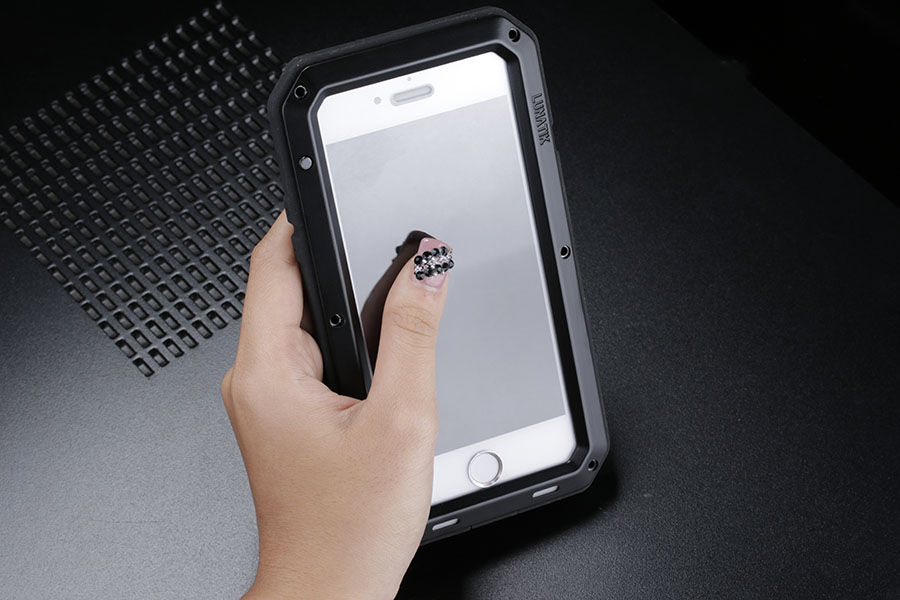 lunatik-iphone-7-m6.jpg