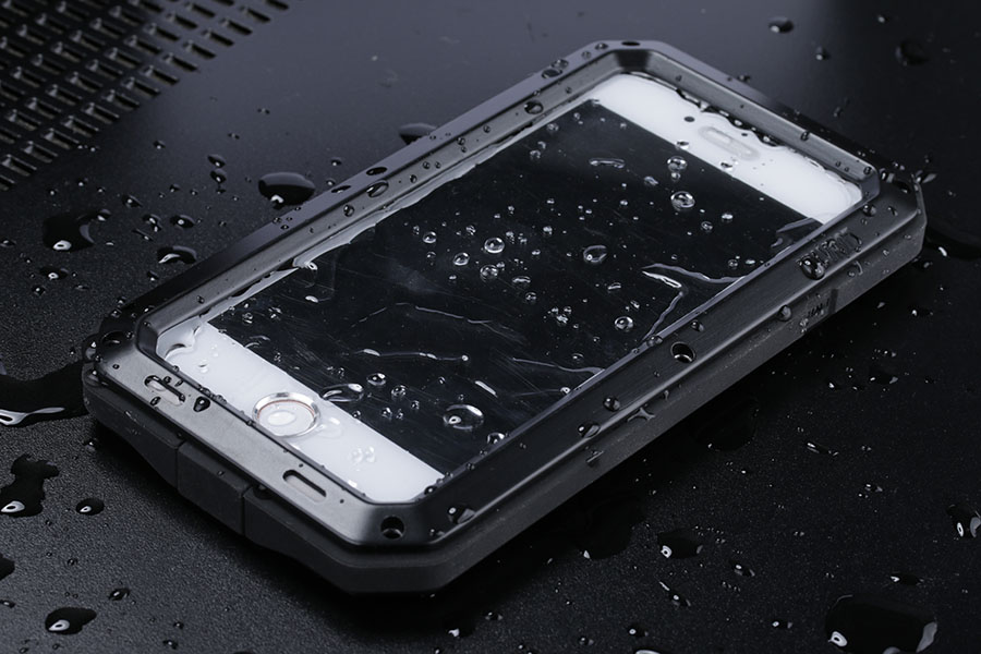 lunatik-iphone-7-m8.jpg