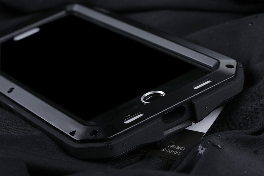 lunatik-iphone-7-plus-m10.jpg