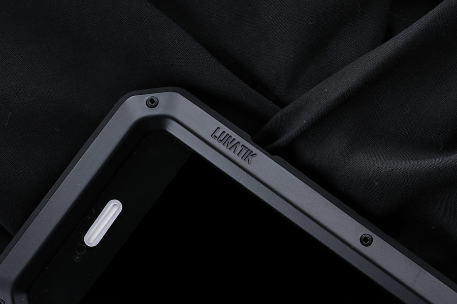lunatik-iphone-7-plus-m7.jpg