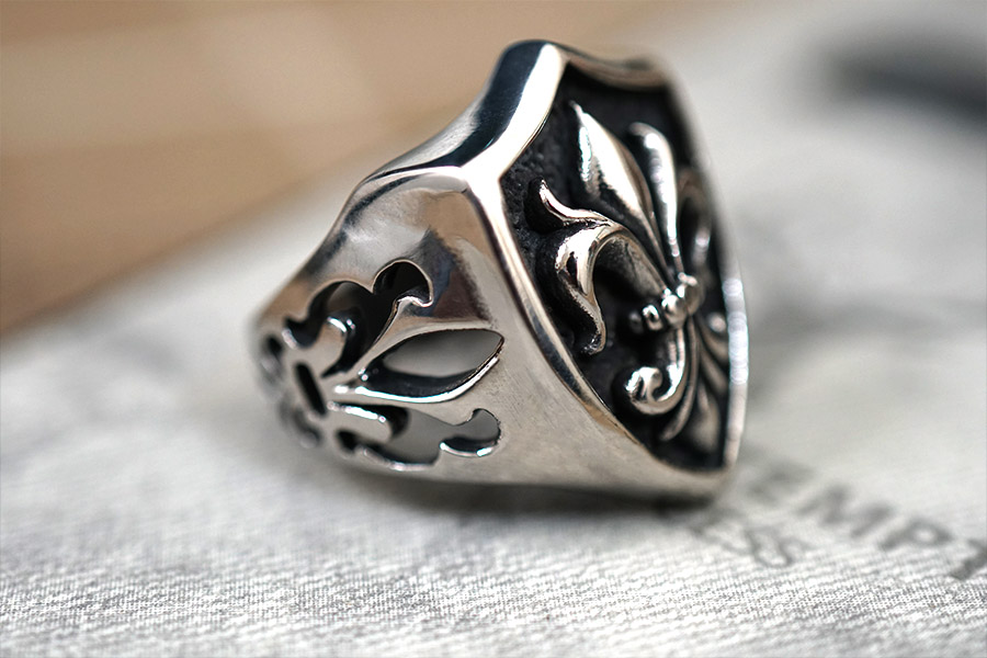 nhan-chrome-heart-3.jpg
