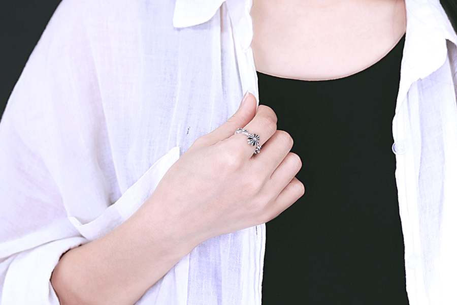 nhan-chrome-heart-mn12-440.jpg