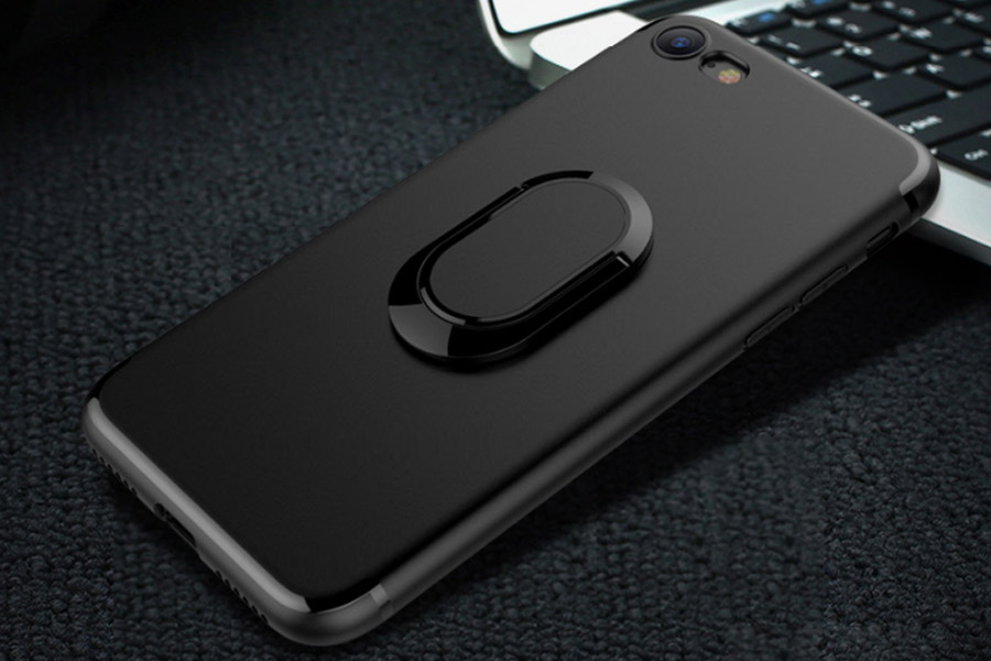 op-lung-iring-chong-soc-iphone-6-7-plus-M11-den.jpg