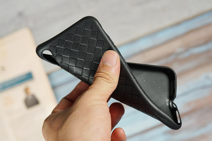 Ốp lưng kẻ caro iPhone XS Max Gomhang