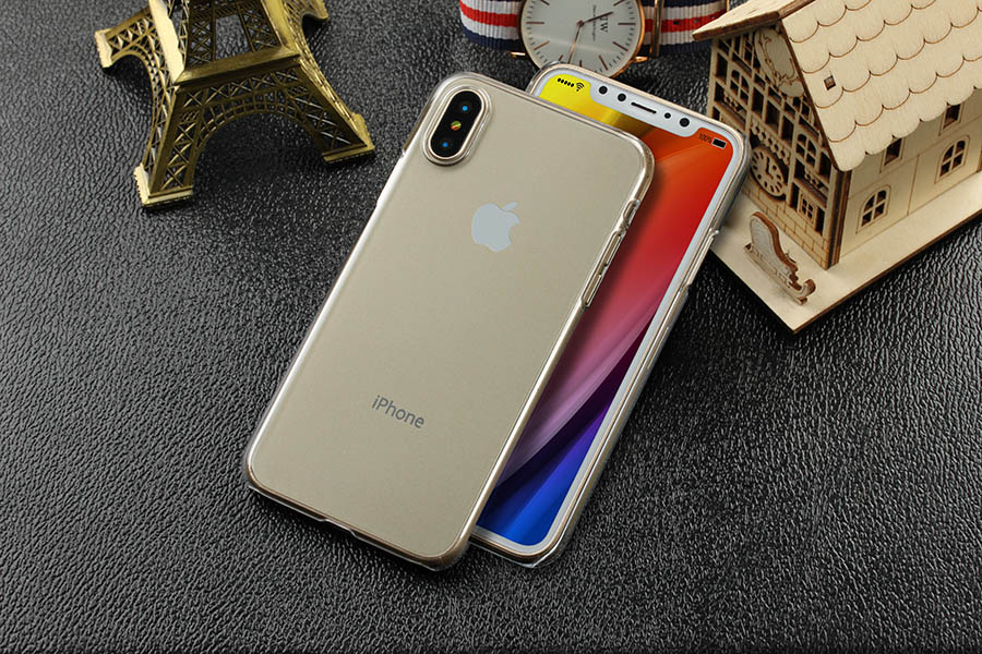 op-lung-nhua-trong-iphone8-M1.jpg