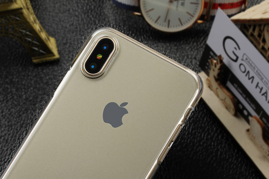 op-lung-nhua-trong-iphone8-M4.jpg