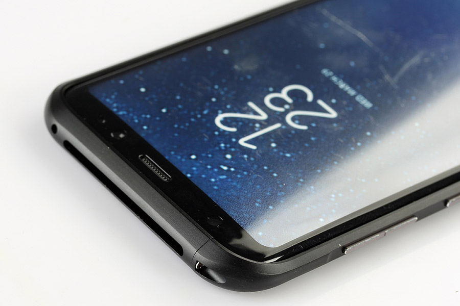 op-vien-kim-loai-Luphie-s8-s8-plus-M8.jpg