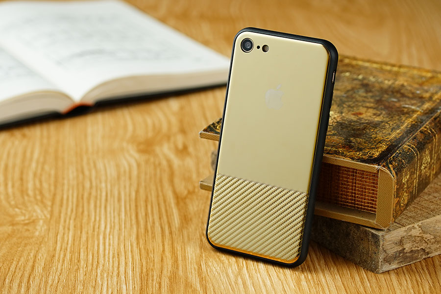 op_lung_rich_kid_dubai_iphone_7_8_mau gold.jpg