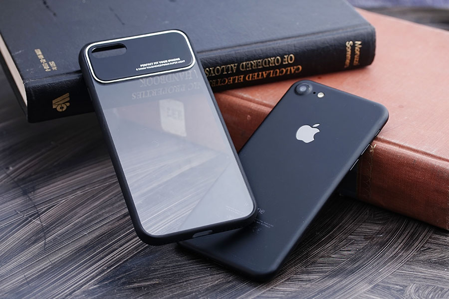 op_super_light_iphone_7_8_den_vien tpu.jpg