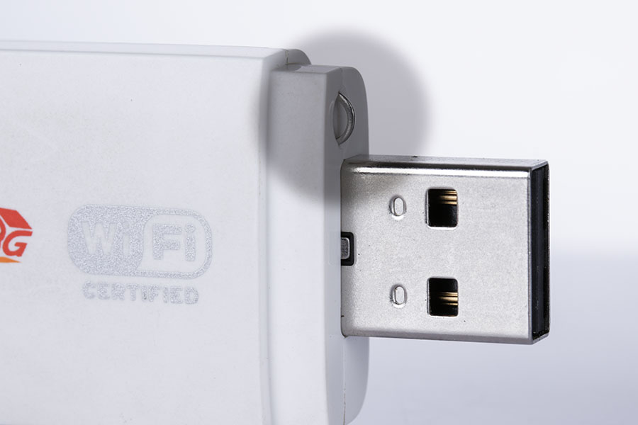 usb-phat-wifi-huawei-m13.jpg